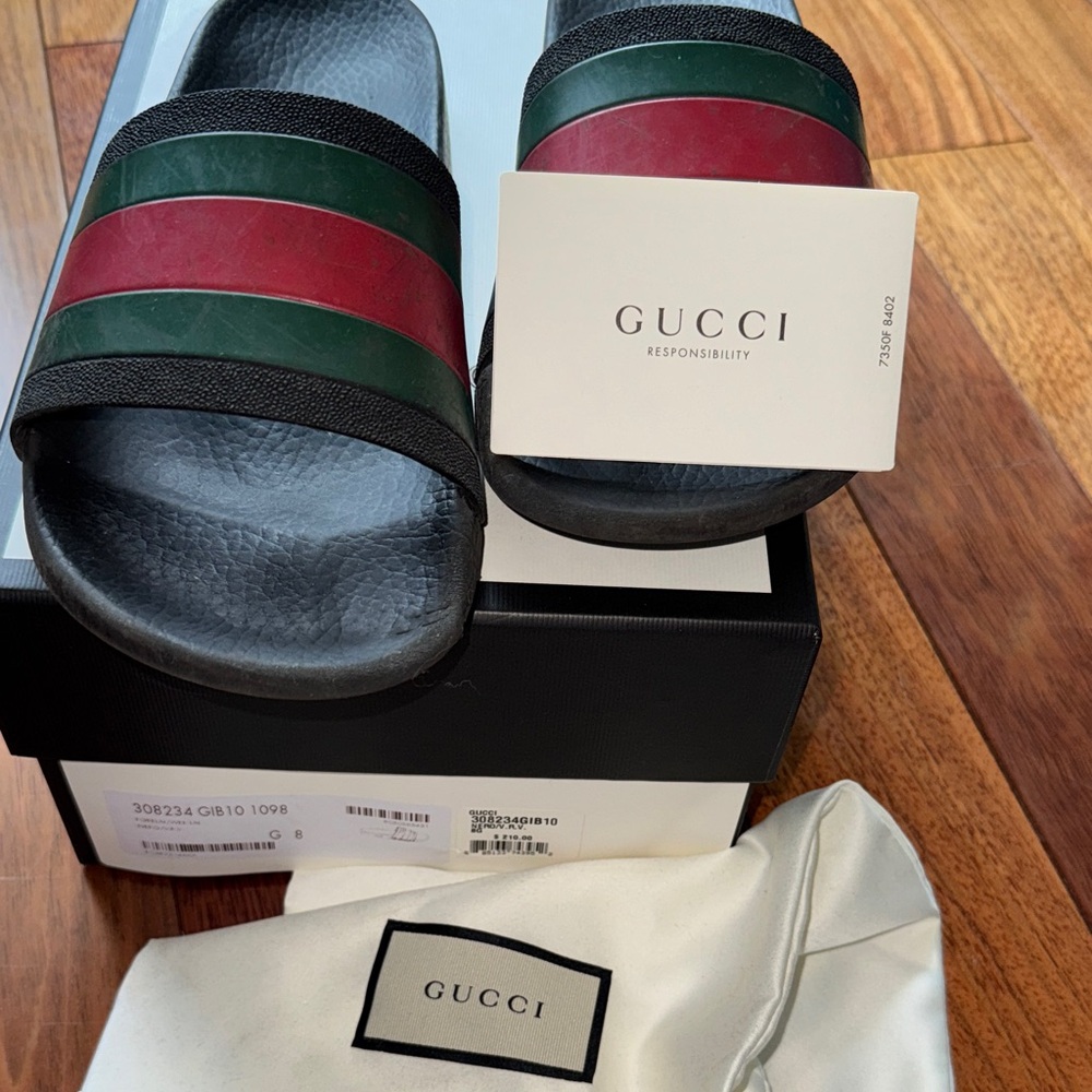 Gucci Men's Black and Red-Green Sandals